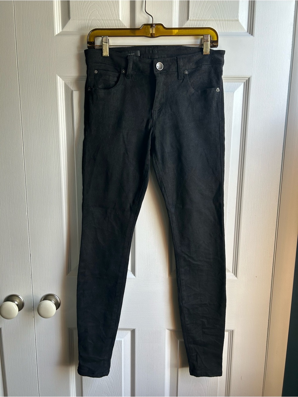 Kut from the Kloth Suede-like black Mia skinny pants - 6